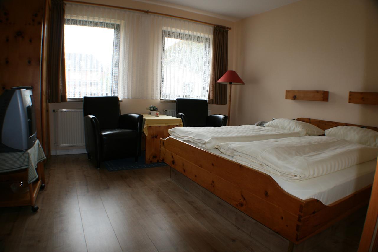 Hotel Garni Zur Post Utersum Eksteriør bilde